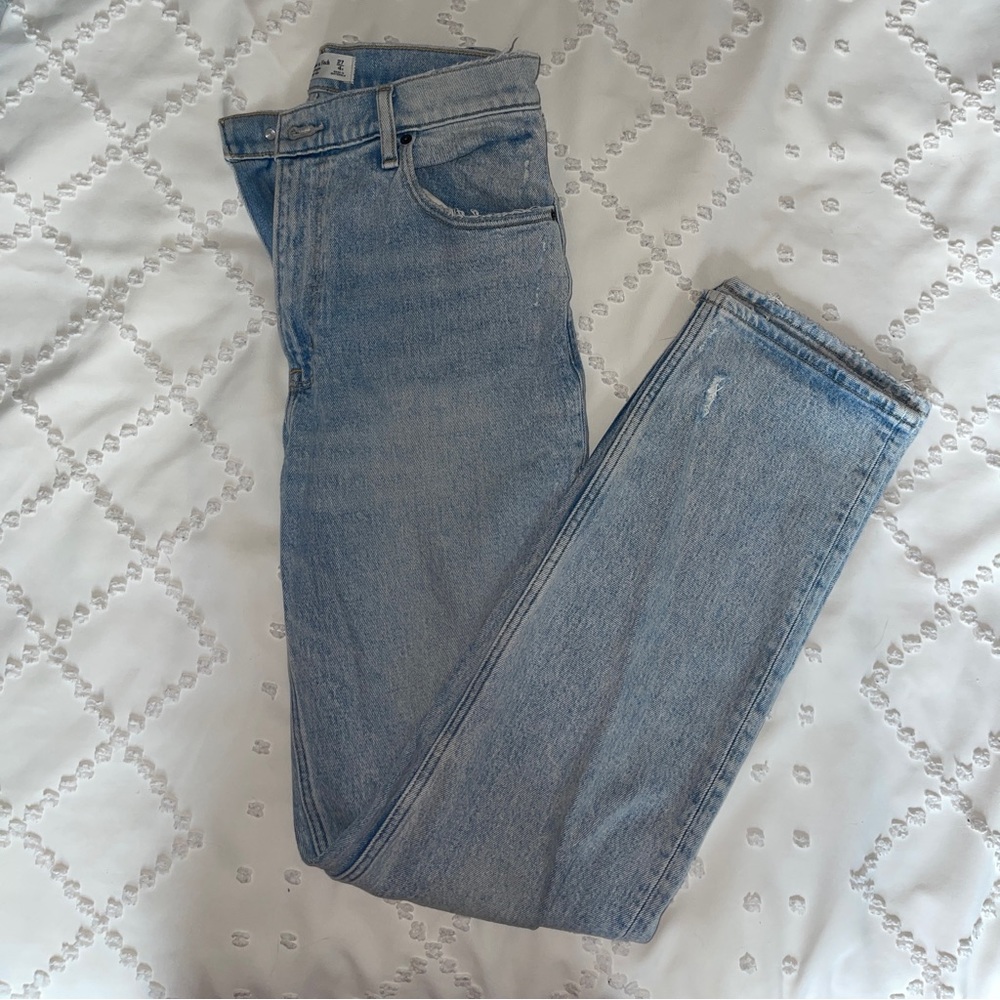 Abercrombie&Fitch Ultra High-Rise 90’s Straight Jean Size 27R